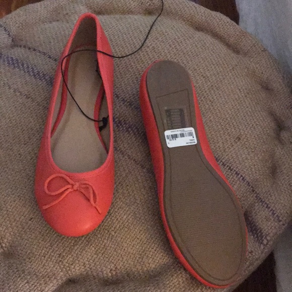 Flats - Picture 2 of 2